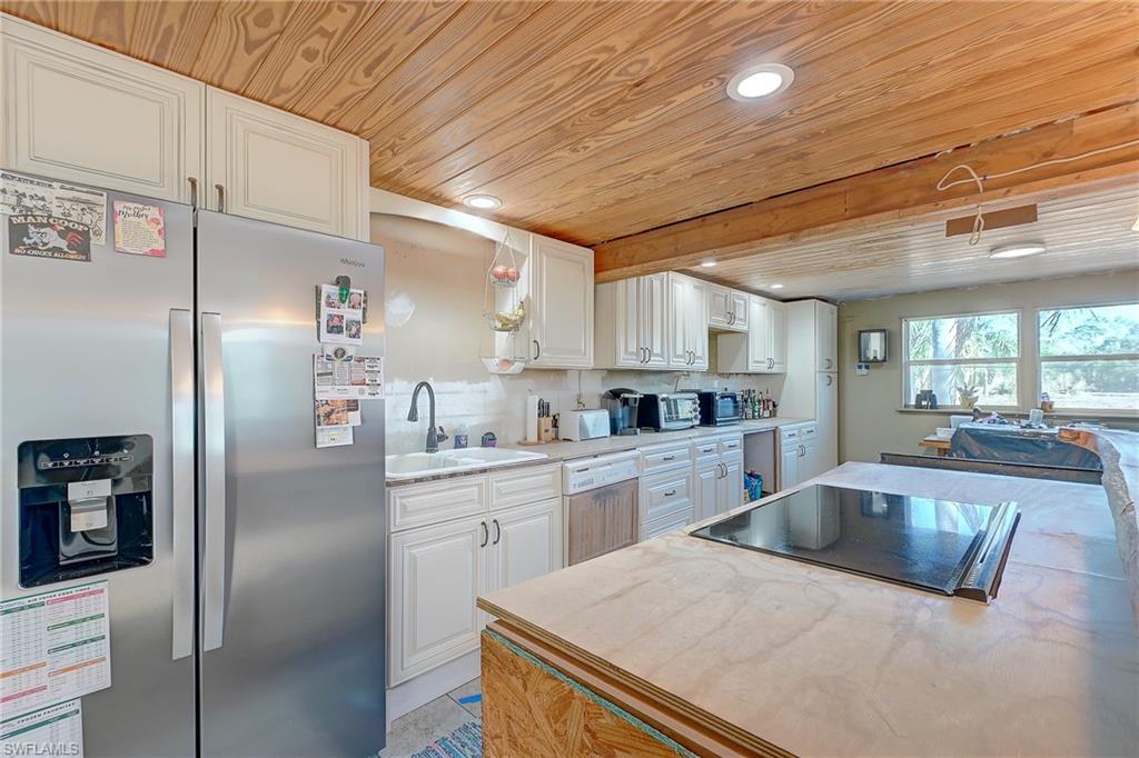 NORTH FORT MYERS - Residential