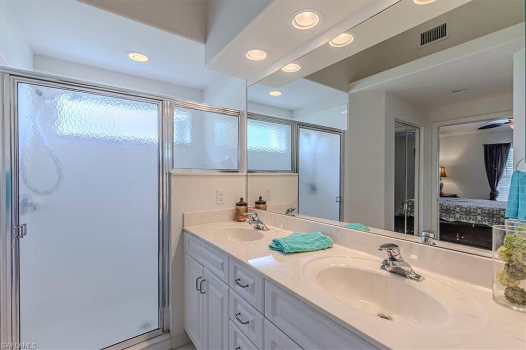 IBIS COVE - Residential