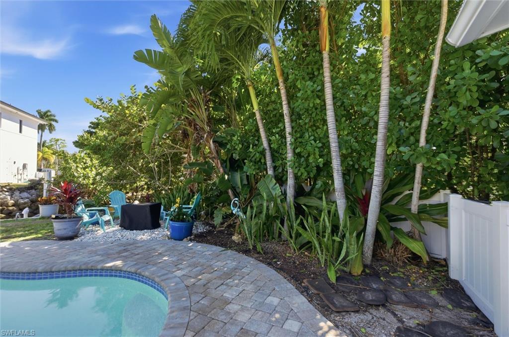 BROOKSIDE - Residential