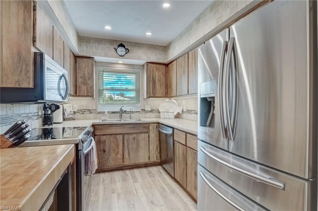 BONITA SHORES - Residential