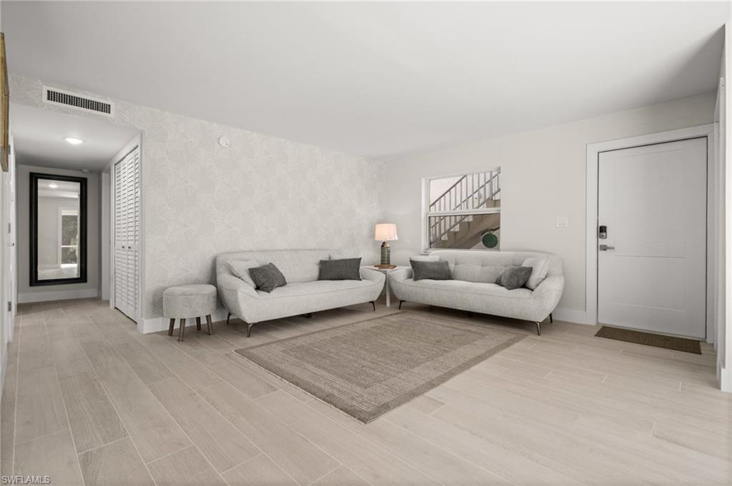 ROYAL BAY VILLAS - Residential