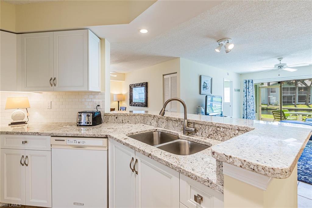 PIPERS POINTE - Residential