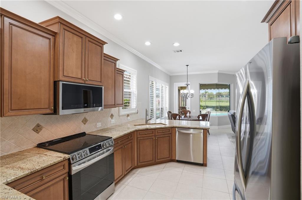 THE LINKS - Residential