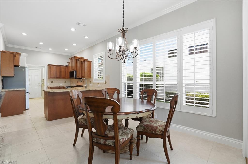 THE LINKS - Residential