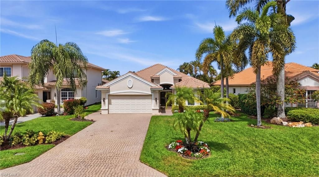 Photo of 6039 Fairway CT, NAPLES, FL 34110 (MLS # 226013176)