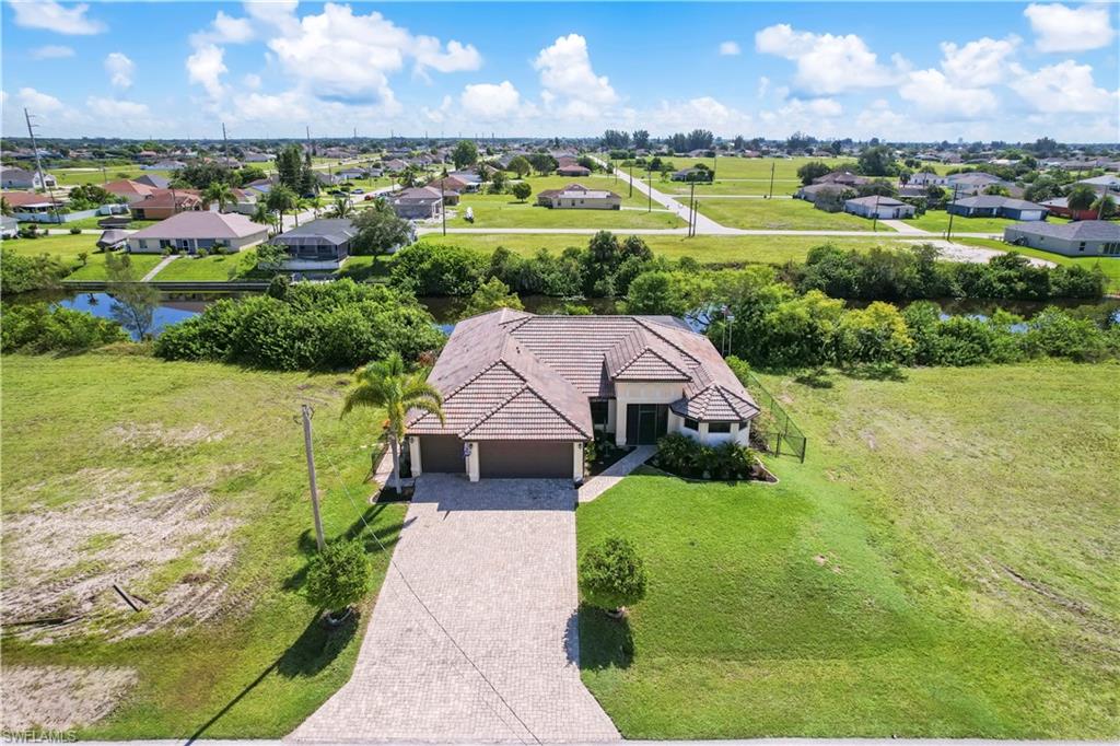 CAPE CORAL - Residential