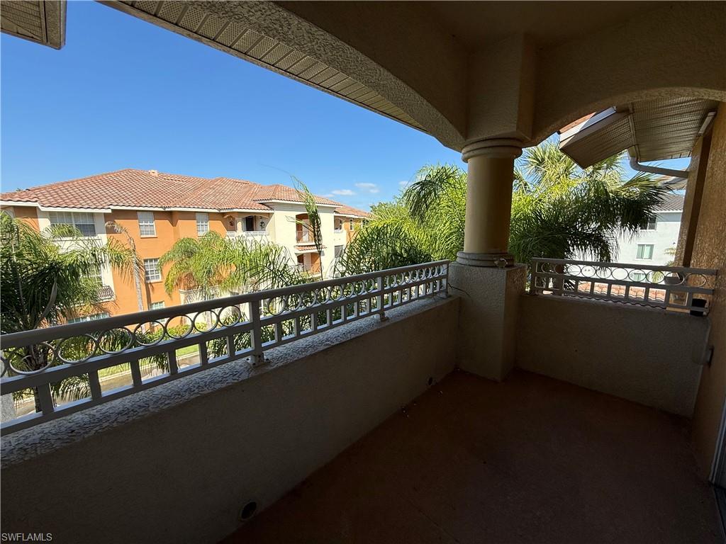 ISLES OF PORTO VISTA - Residential