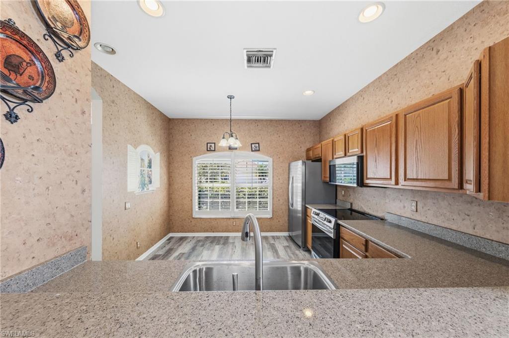 HEATHERWOOD LAKES - Residential