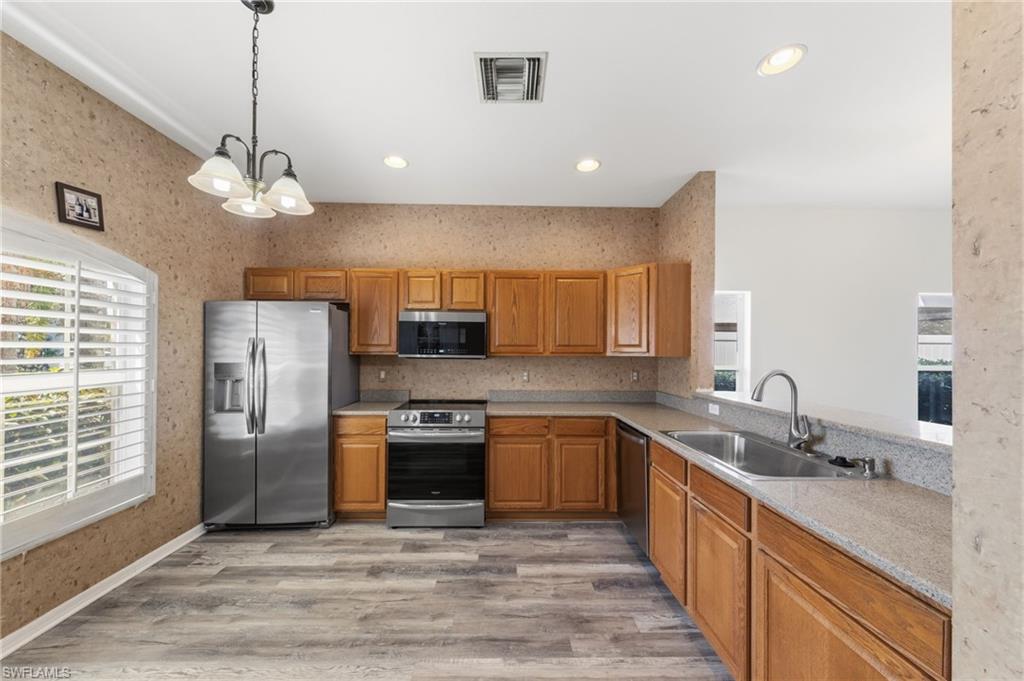 HEATHERWOOD LAKES - Residential