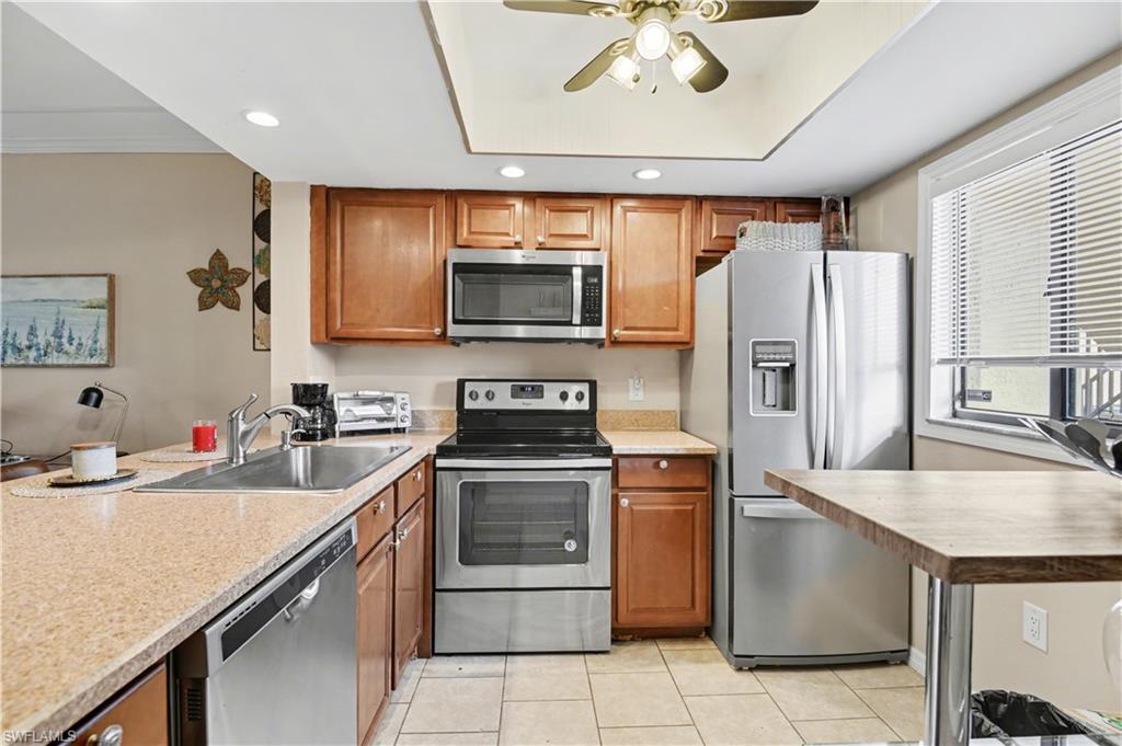 PINEWOOD SOUTH CONDO - Residential