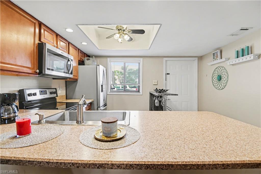 PINEWOOD SOUTH CONDO - Residential