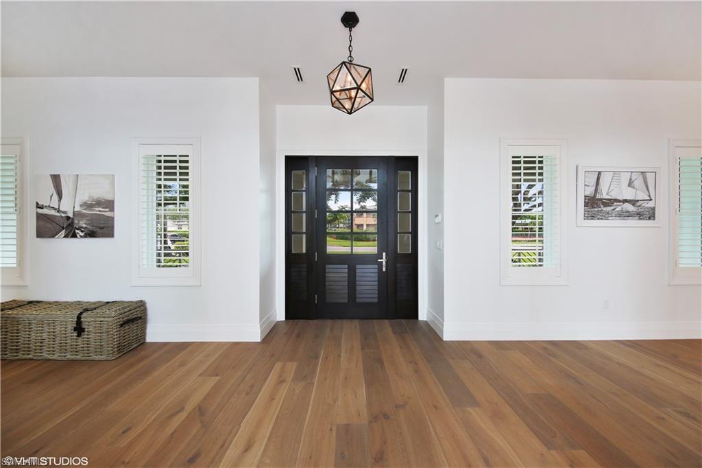 OLDE NAPLES - Residential