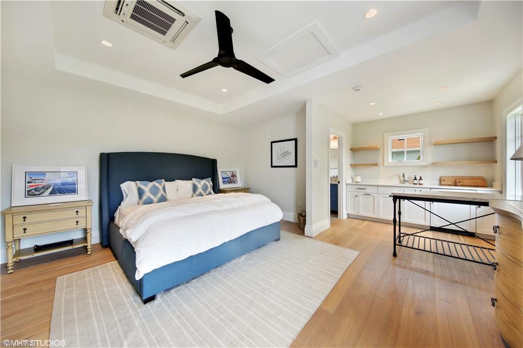 OLDE NAPLES - Residential