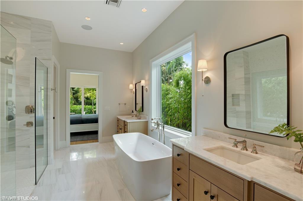 OLDE NAPLES - Residential