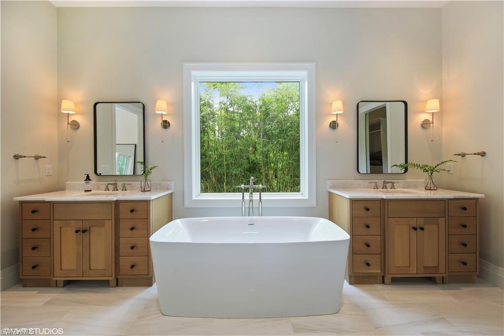 OLDE NAPLES - Residential