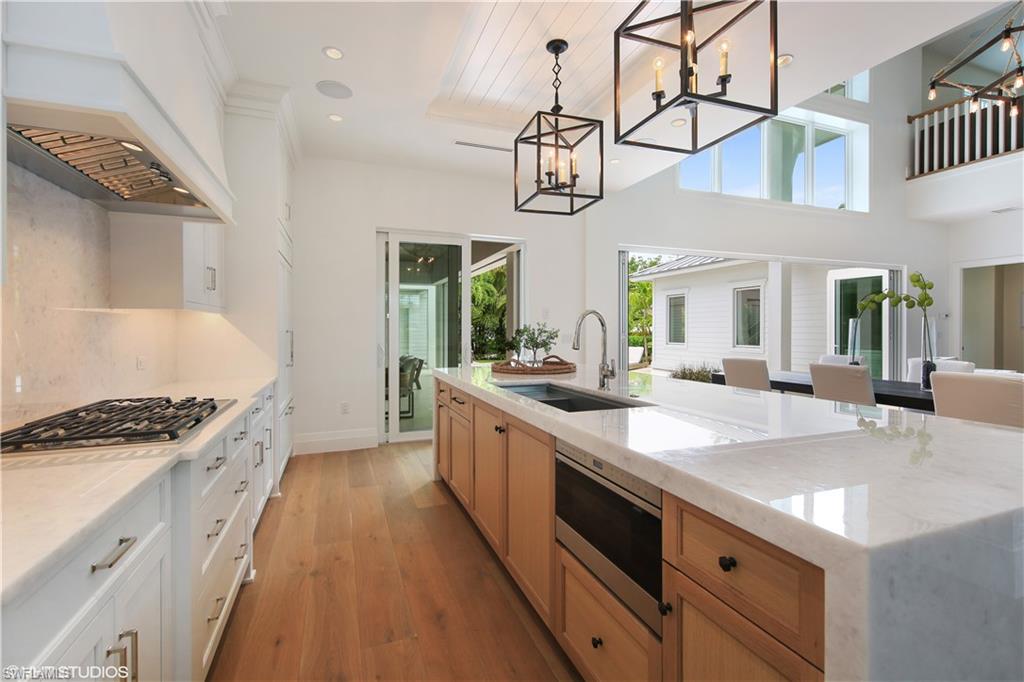 OLDE NAPLES - Residential