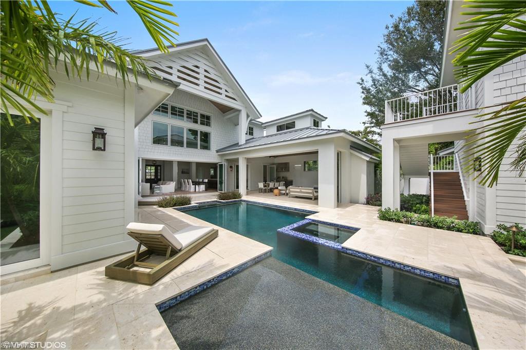 OLDE NAPLES - Residential