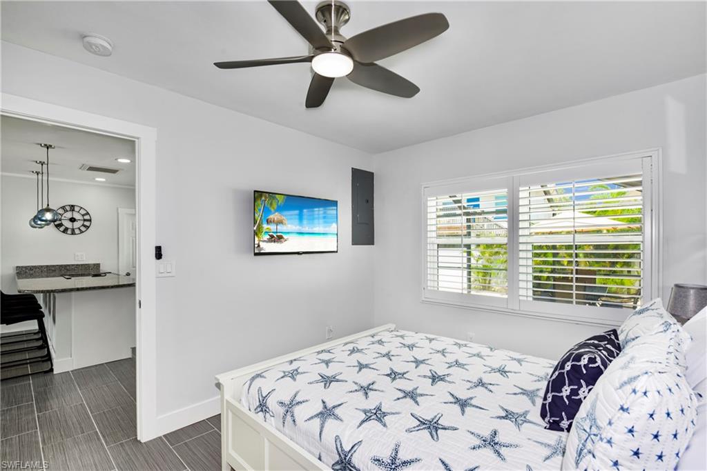 BEACH ESTATES - Residential