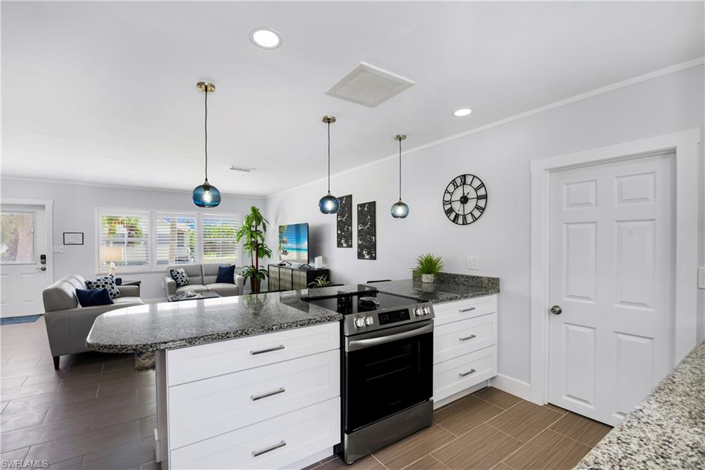 BEACH ESTATES - Residential