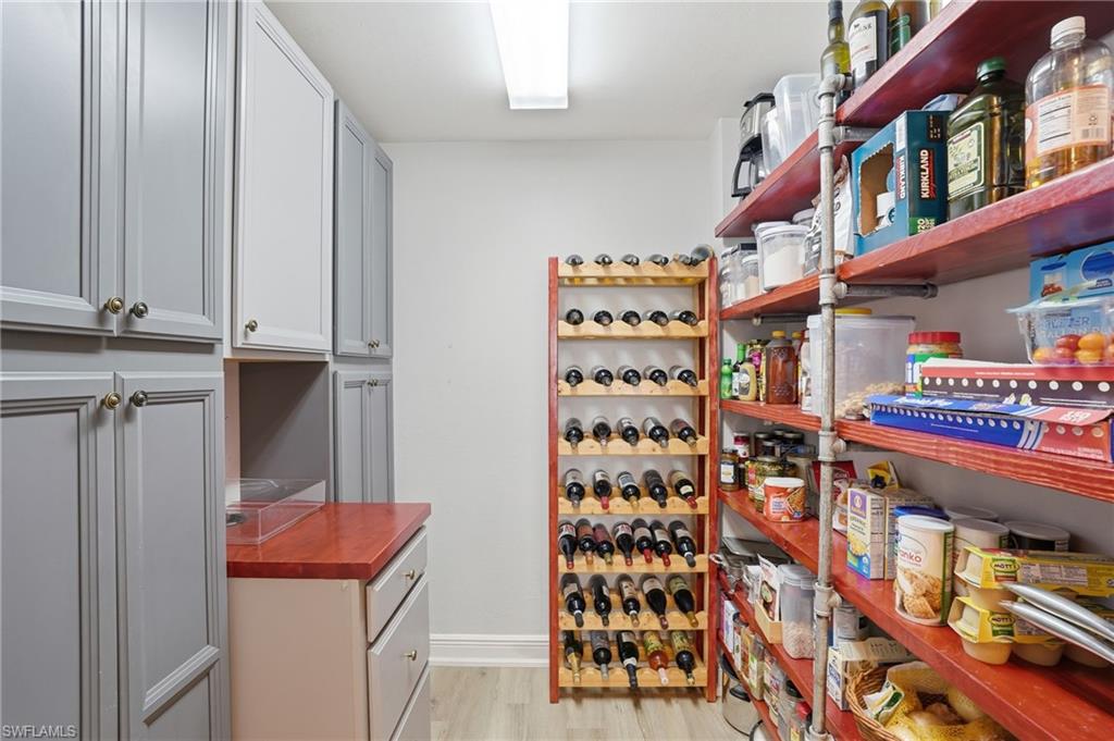 HIGH POINT PLACE - Residential