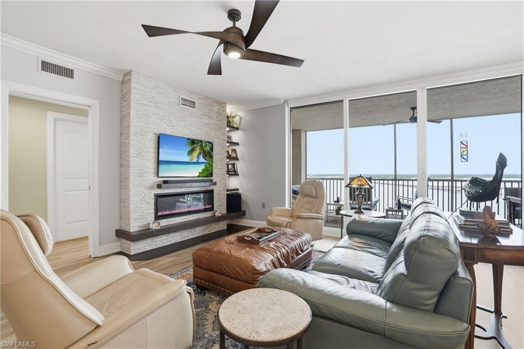 HIGH POINT PLACE - Residential