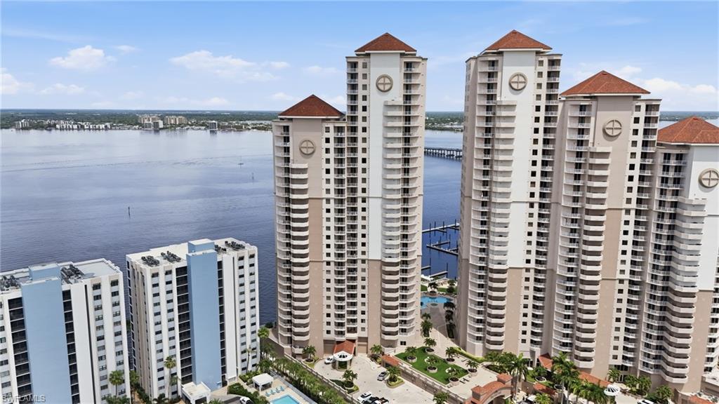 HIGH POINT PLACE - Residential