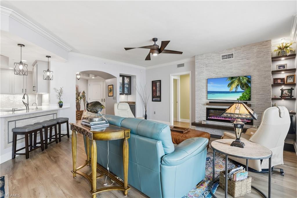 HIGH POINT PLACE - Residential