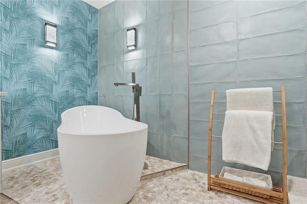 HIGH POINT PLACE - Residential