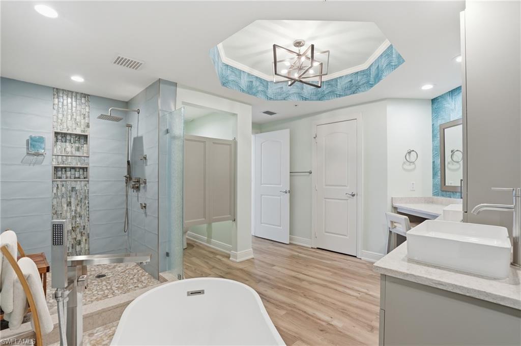 HIGH POINT PLACE - Residential