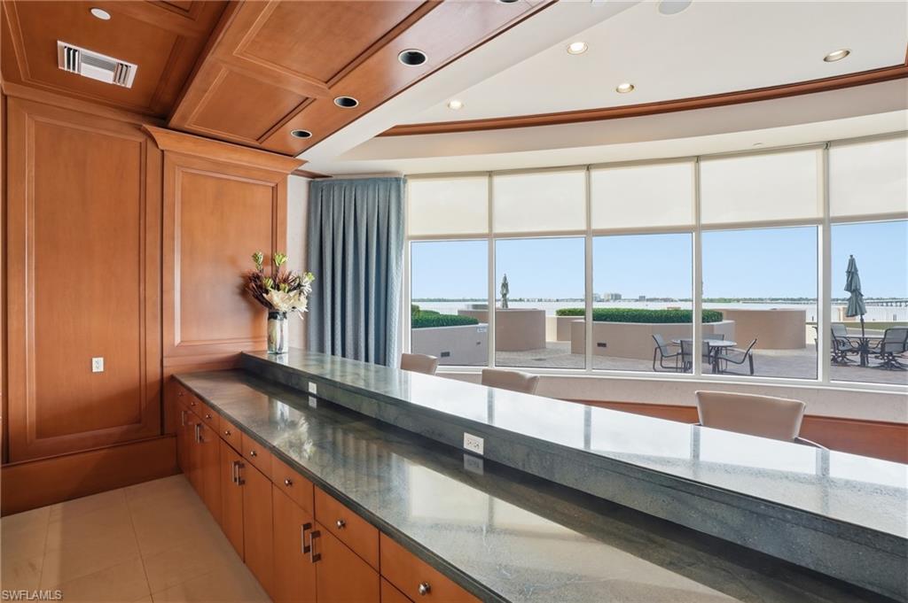 HIGH POINT PLACE - Residential