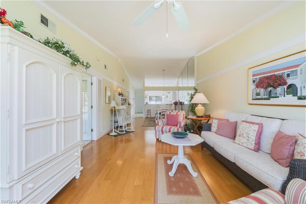 COACH HOUSE - Residential