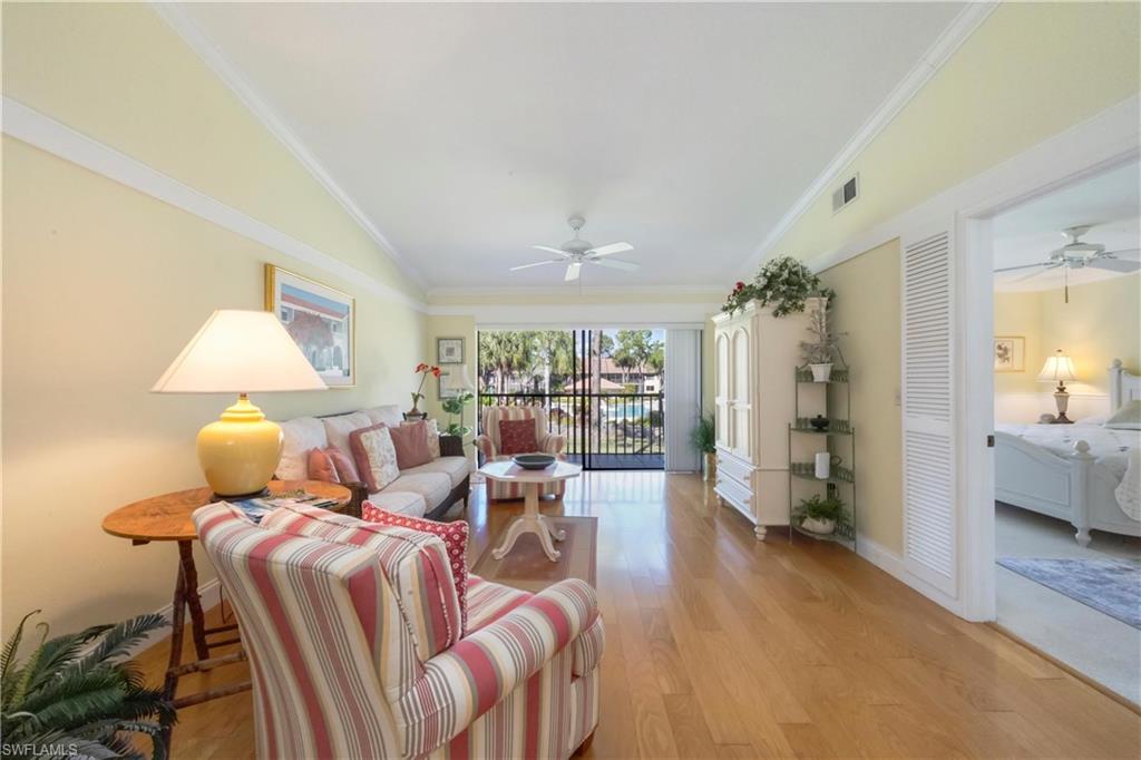 COACH HOUSE - Residential