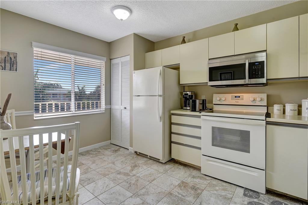 NAPLES SANDPIPER BAY CLUB - Residential Lease