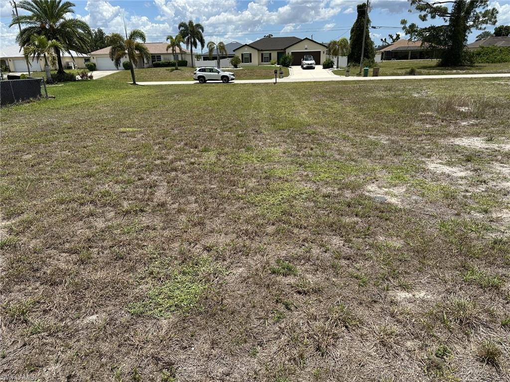 CAPE CORAL - Land