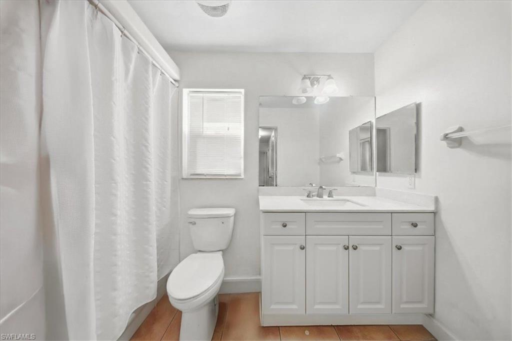 IMPERIAL SHORES - Residential