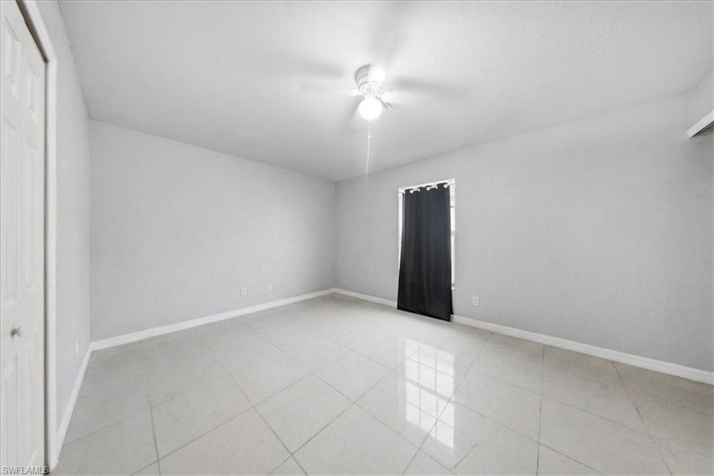 IMPERIAL SHORES - Residential