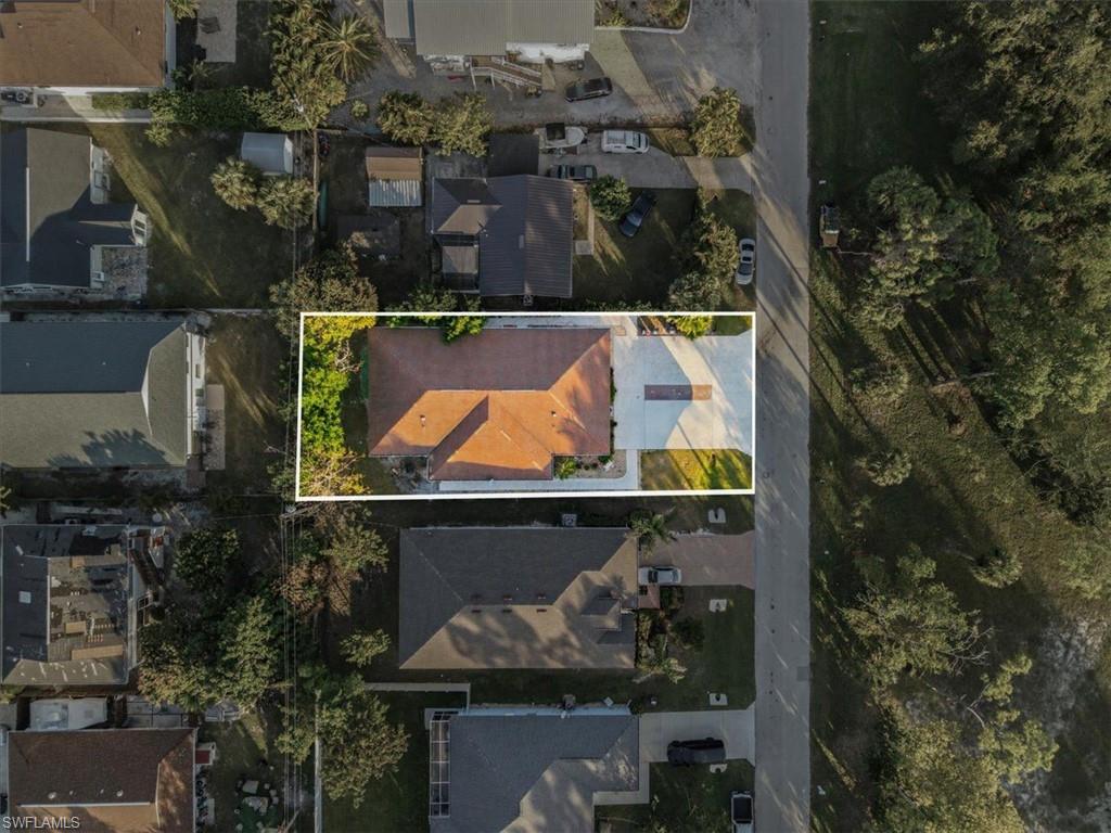 IMPERIAL SHORES - Residential