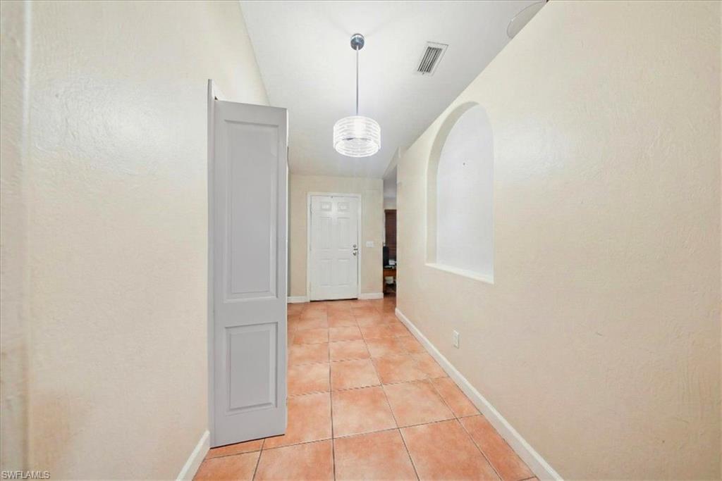 IMPERIAL SHORES - Residential