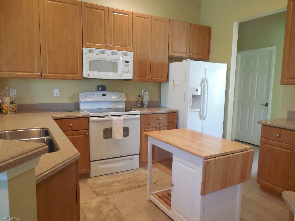 GOLDEN GATE ESTATES - Residential