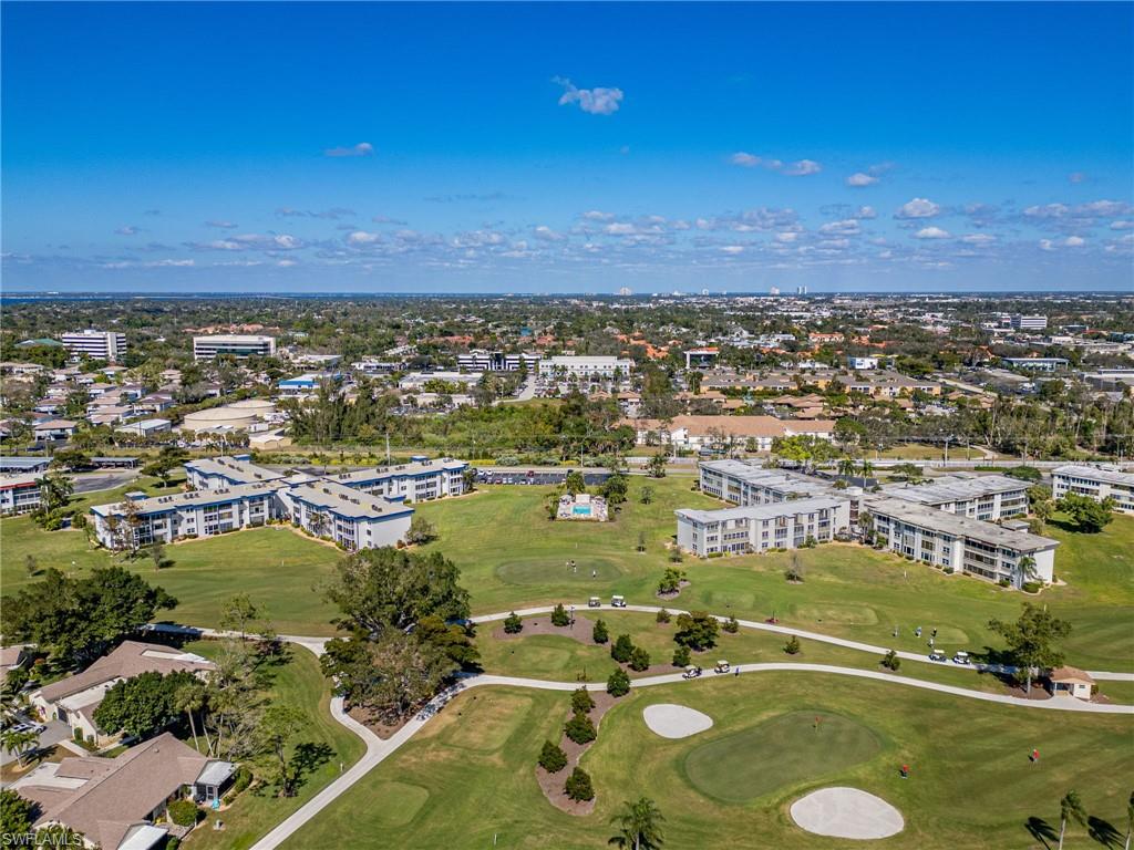 SEVEN LAKES - Residential