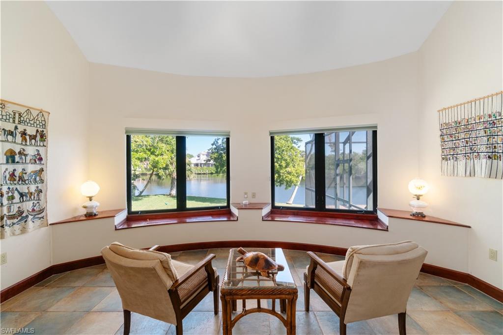 IMPERIAL SHORES - Residential