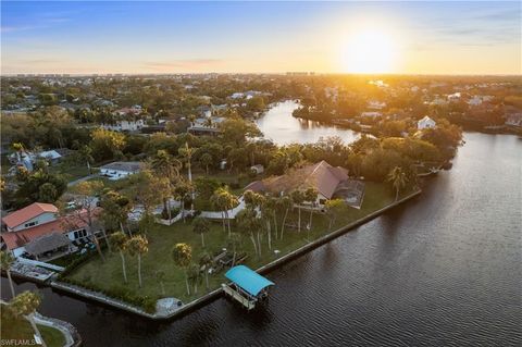 Photo of 27557 Shore DR, BONITA SPRINGS, FL 34134 (MLS # 225077782)