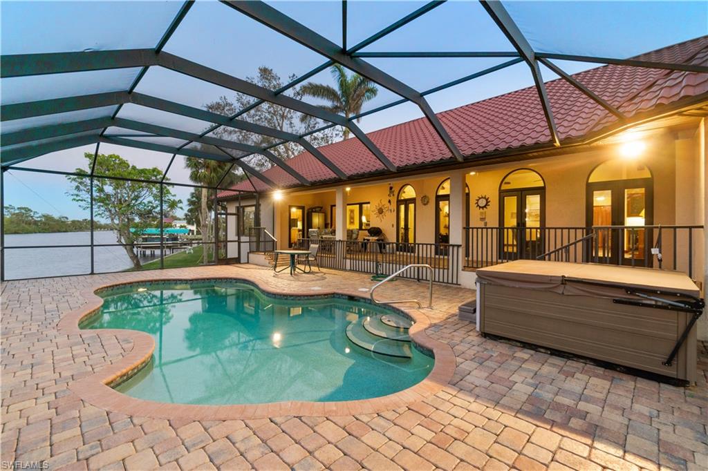 IMPERIAL SHORES - Residential