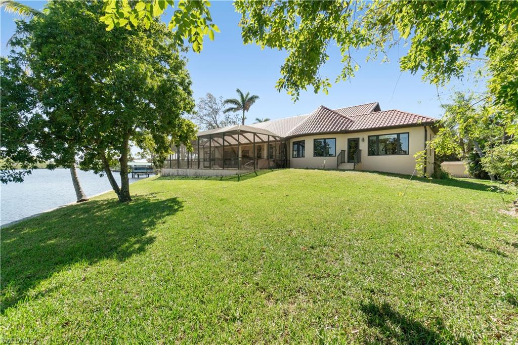 IMPERIAL SHORES - Residential