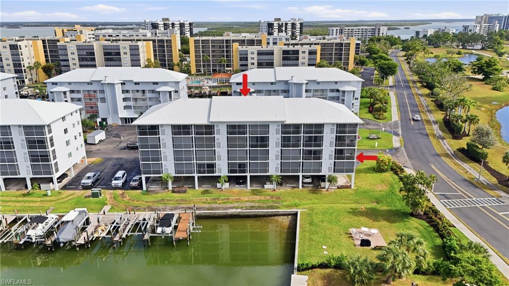 ROYAL PELICAN TOWNHOUSE - Residential