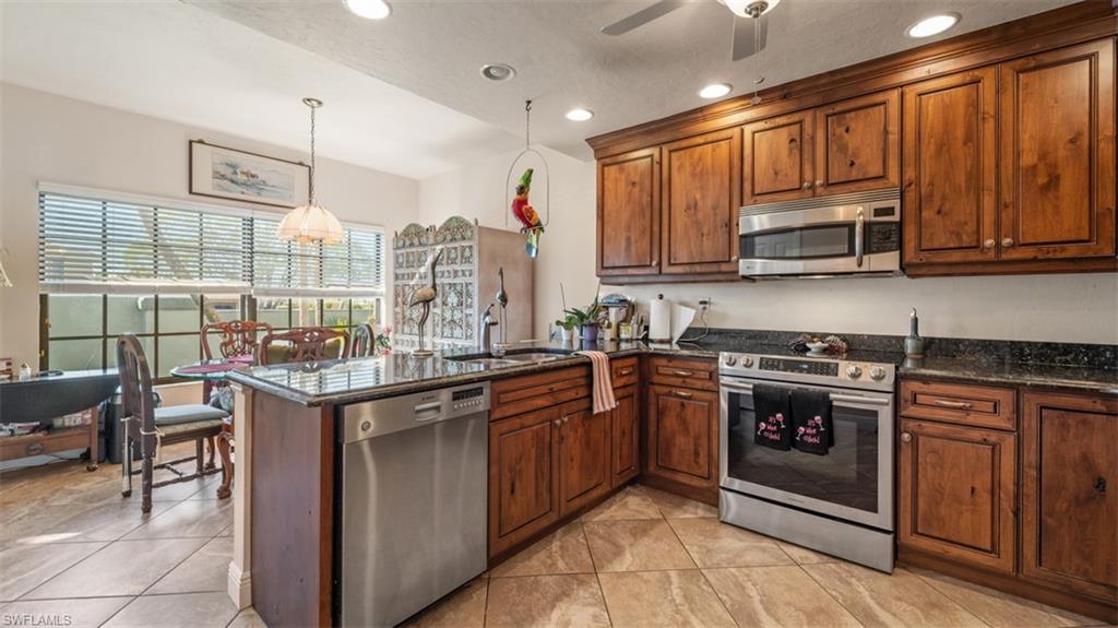 FAIRWAY WOODS AT THE FOREST - Residential