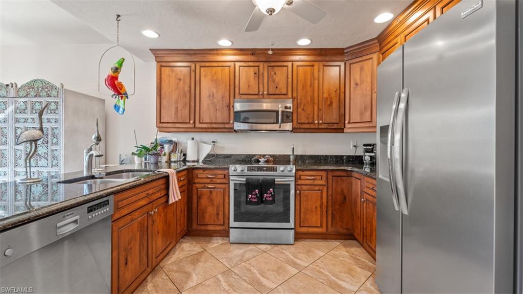 FAIRWAY WOODS AT THE FOREST - Residential