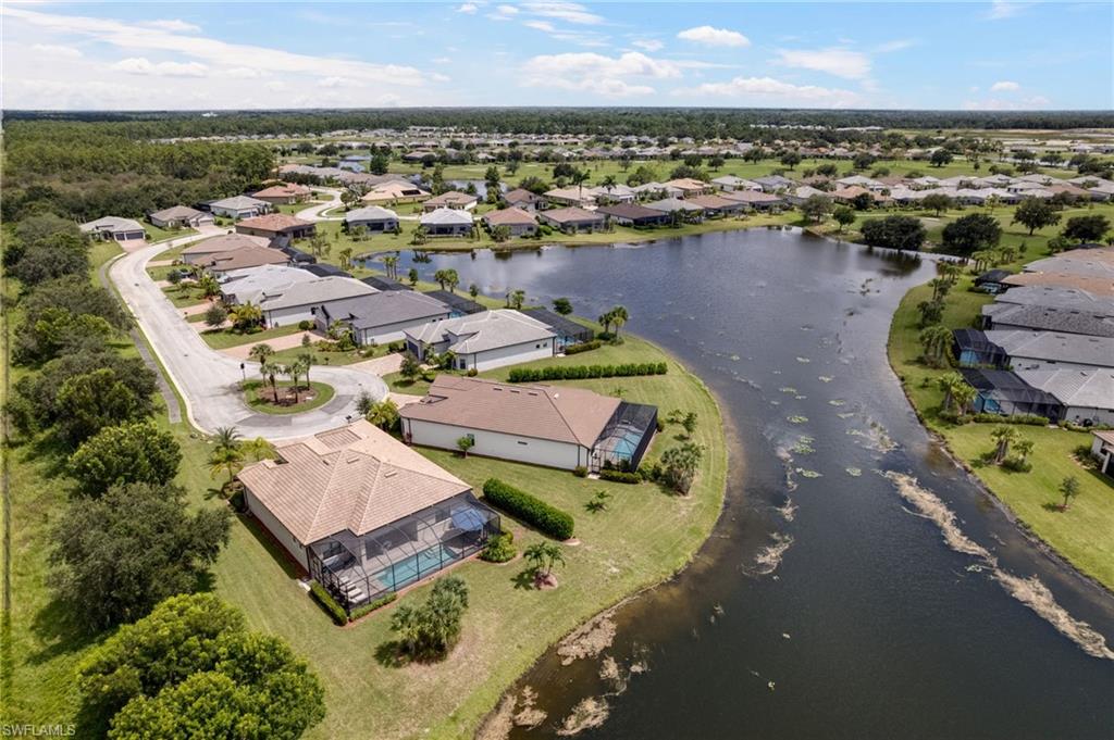 COUNTRY CLUB - Residential