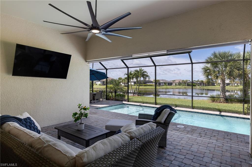 COUNTRY CLUB - Residential