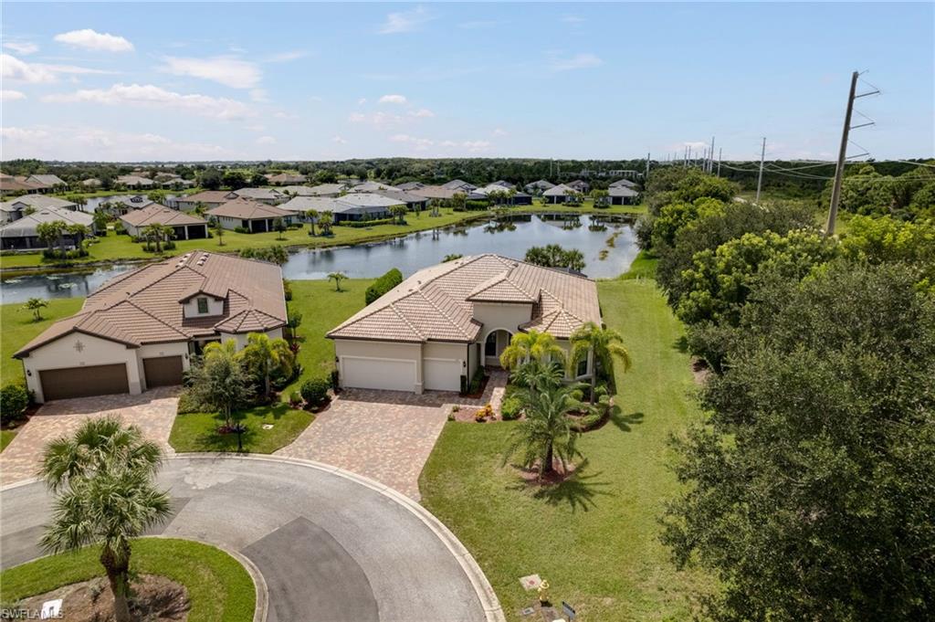 COUNTRY CLUB - Residential